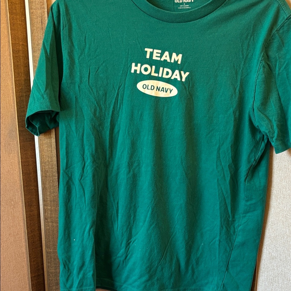 Old Navy Team Holiday Green T-Shirt small